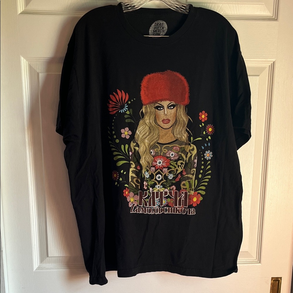 KATYA ❤️ Graphic Tee